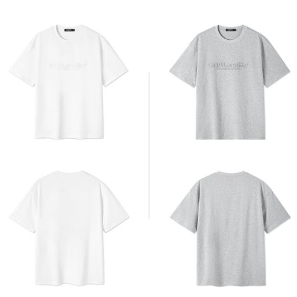 https://fulmo-img-server.com/simpletee/1747022967150_fhhbv62h_d2ummp6y.jpeg