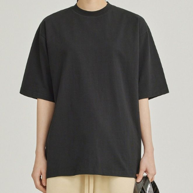 無地 Tシャツ ゆったりシルエットの定番無地半袖