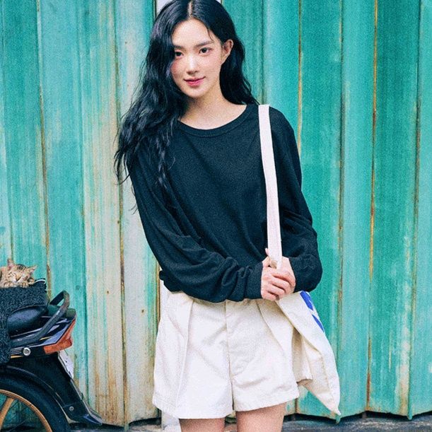 無地 Tシャツ すっきりシルエット 長袖ベーシック