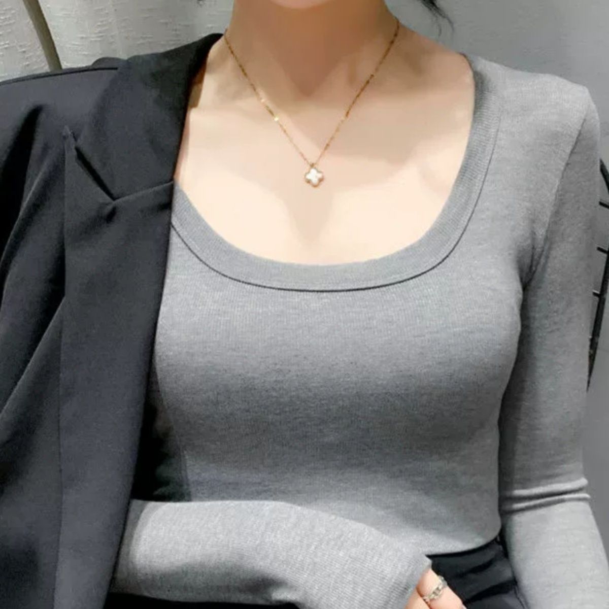 無地 Tシャツ 優美な曲線美 長袖無地カットソー