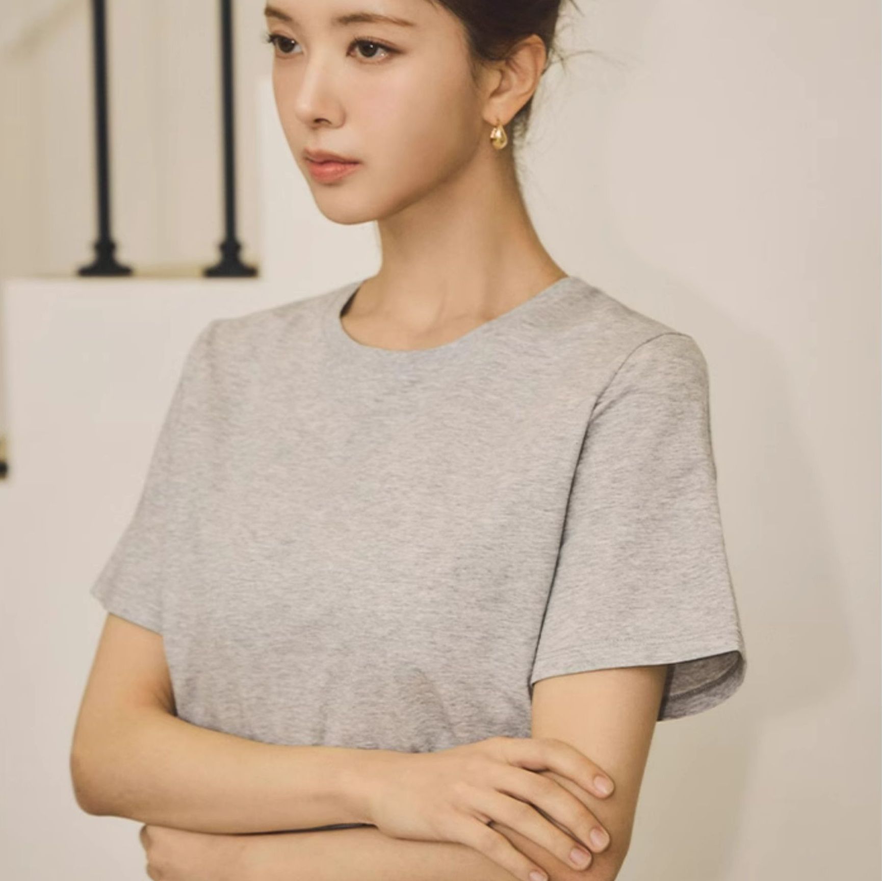 無地 Tシャツ すっきり着こなせる 定番丸首半袖