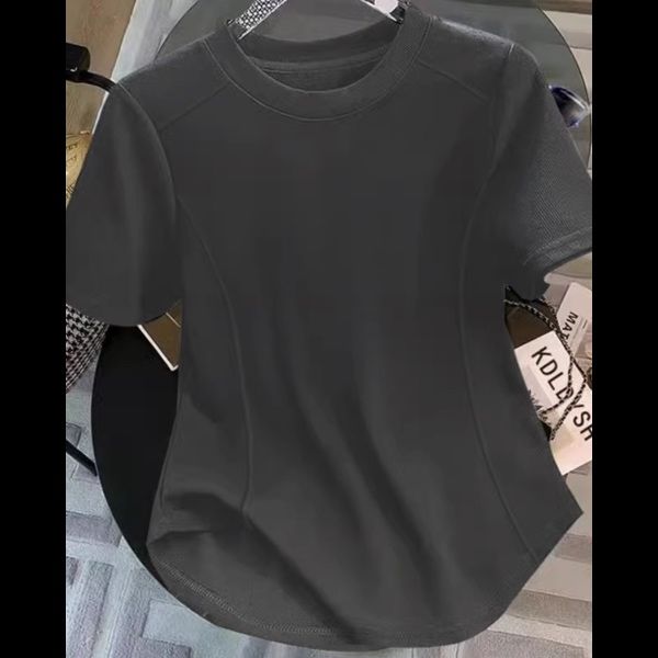 無地 Tシャツ すっきりシルエット 立体裁断 半袖
