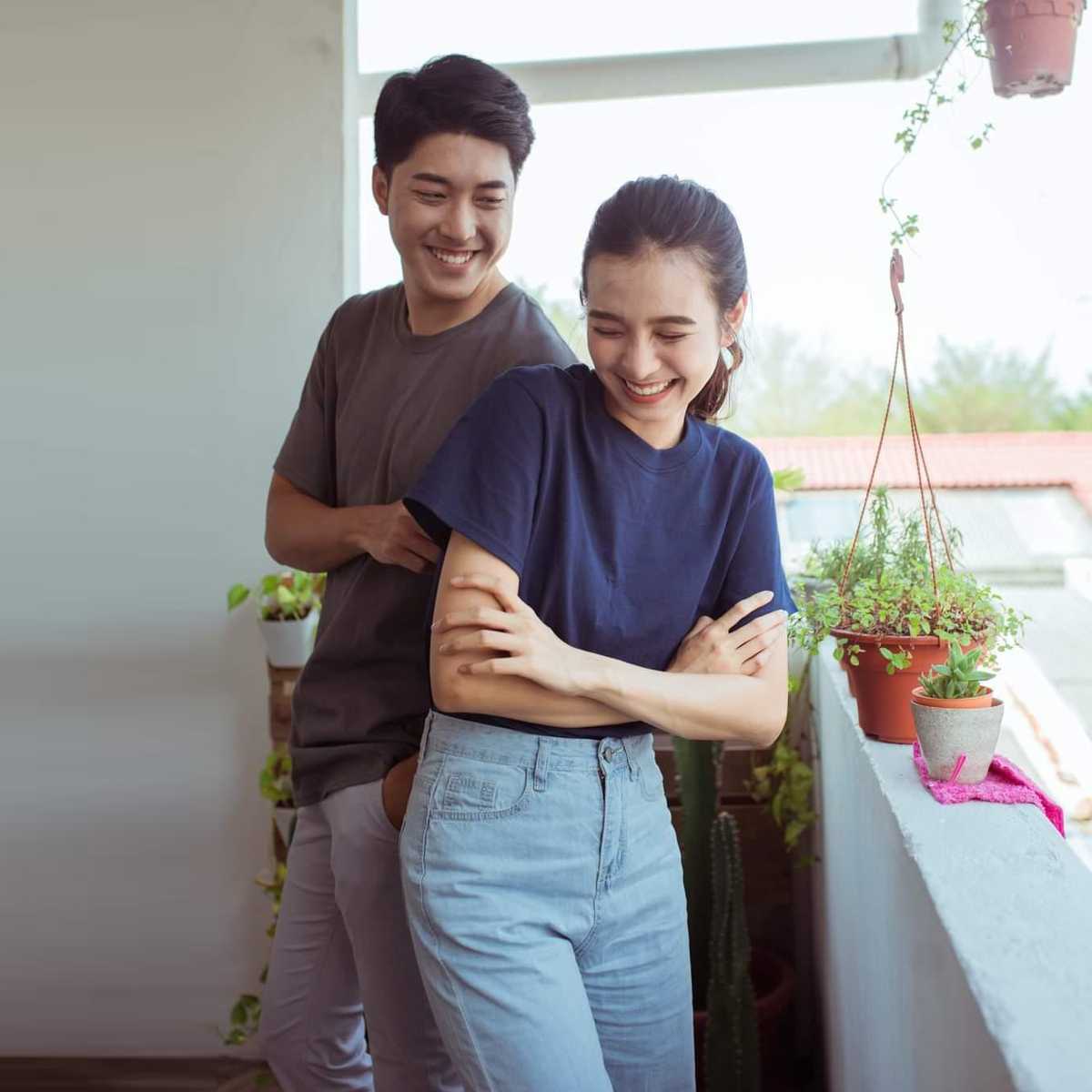 あなたのスタイルをシンプルに格上げ！無地 T シャツおすすめ10選