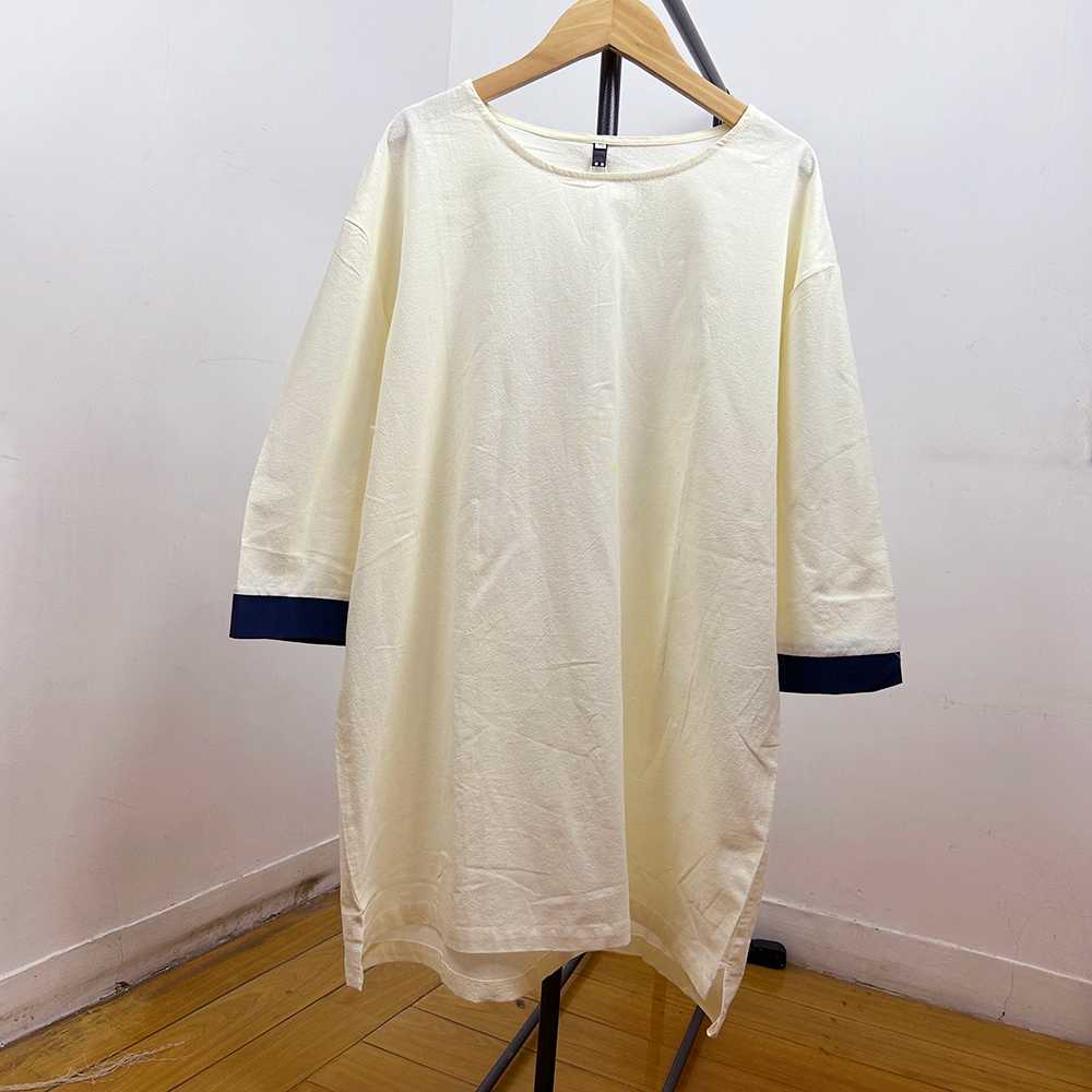 おしゃれを引き立てる！無地Tシャツで作る洗練スタイル15選