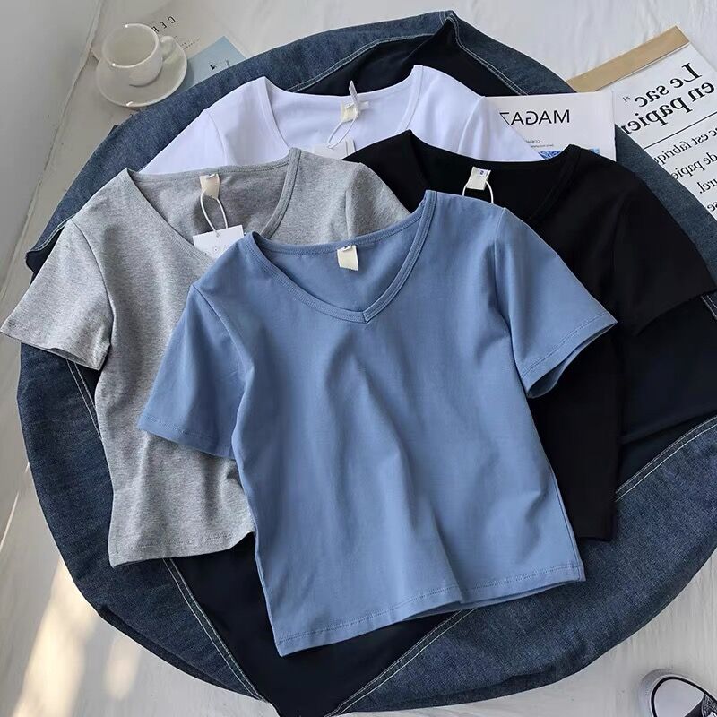 無地 Tシャツ 上品な印象の浅めVネック半袖