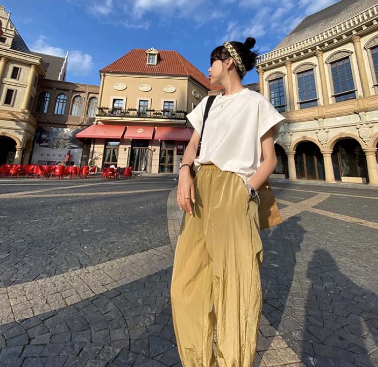 https://fulmo-img-server.com/simpletee/2774ad12-99cb-4bc9-a21f-79e870734366.jpg
