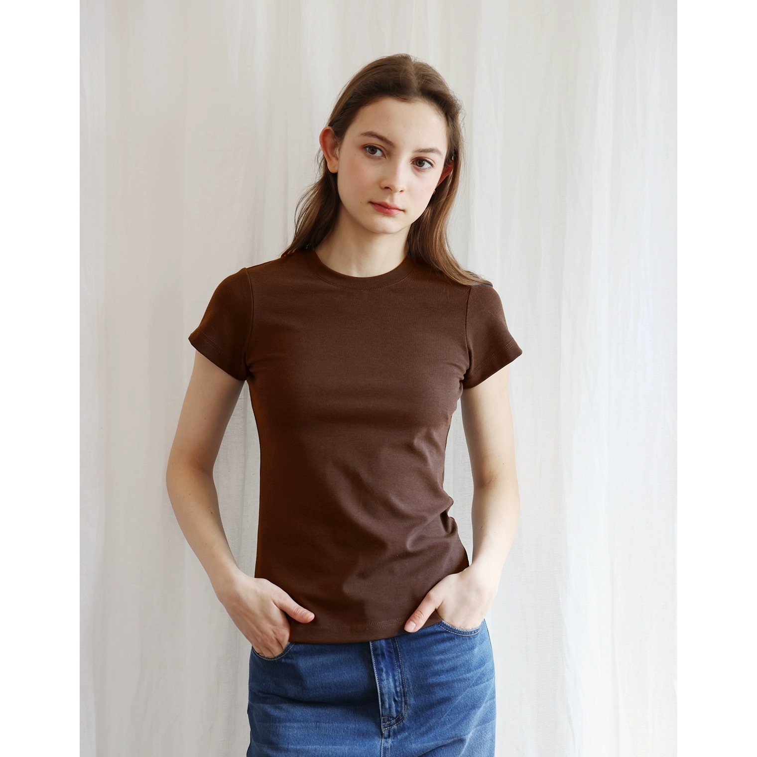 無地 Tシャツ すっきりシルエット 丸首フィット半袖