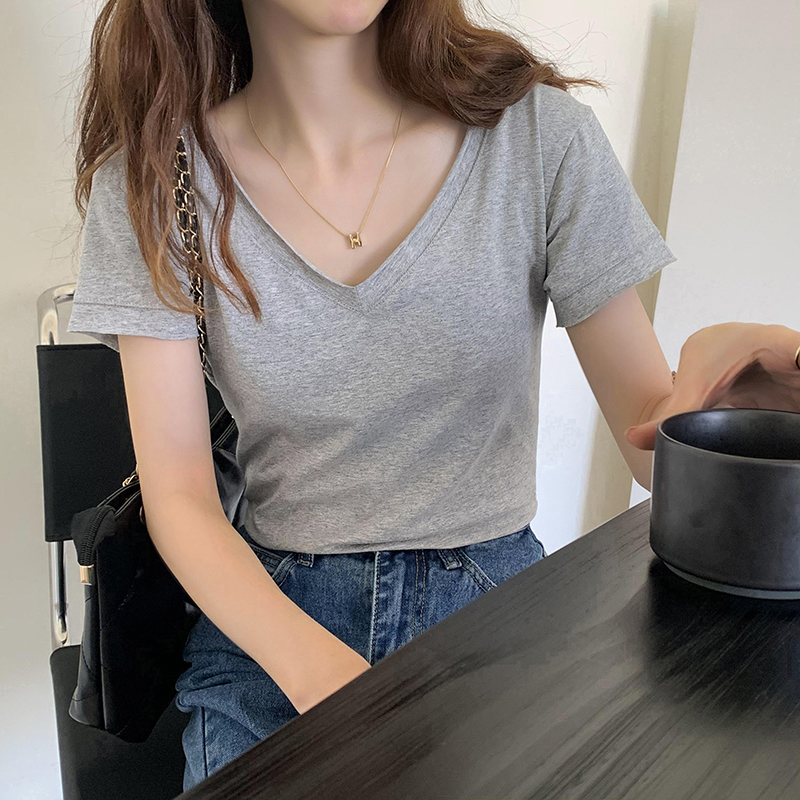 無地 Tシャツ 上質素材の洗練Vネック半袖