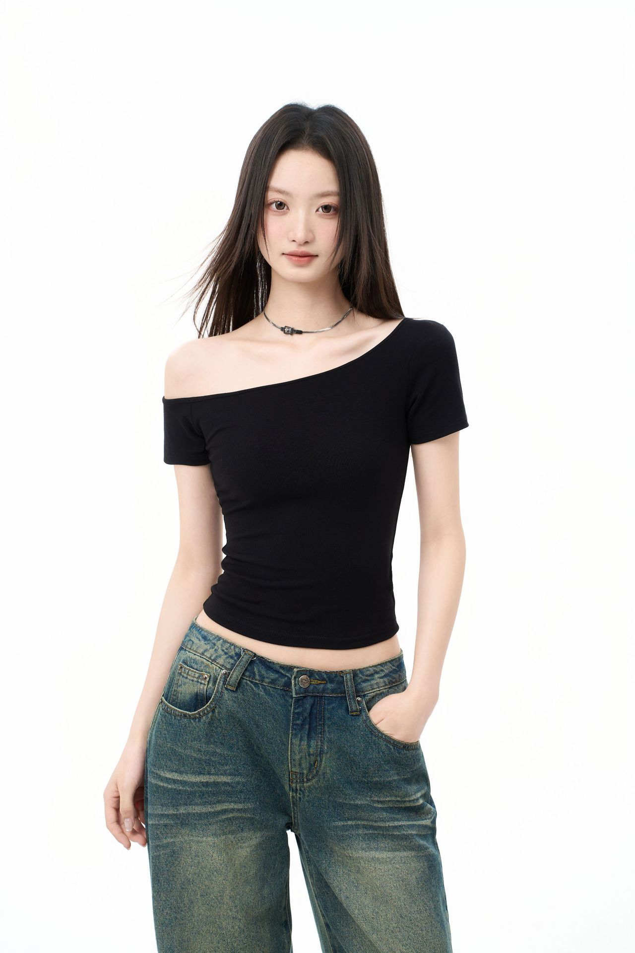 無地 Tシャツ すっきり肩見せショート丈無地カットソー