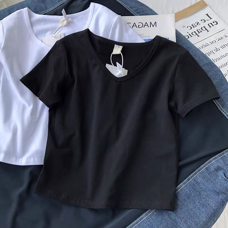 無地 Tシャツ 上品な印象の浅めVネック半袖