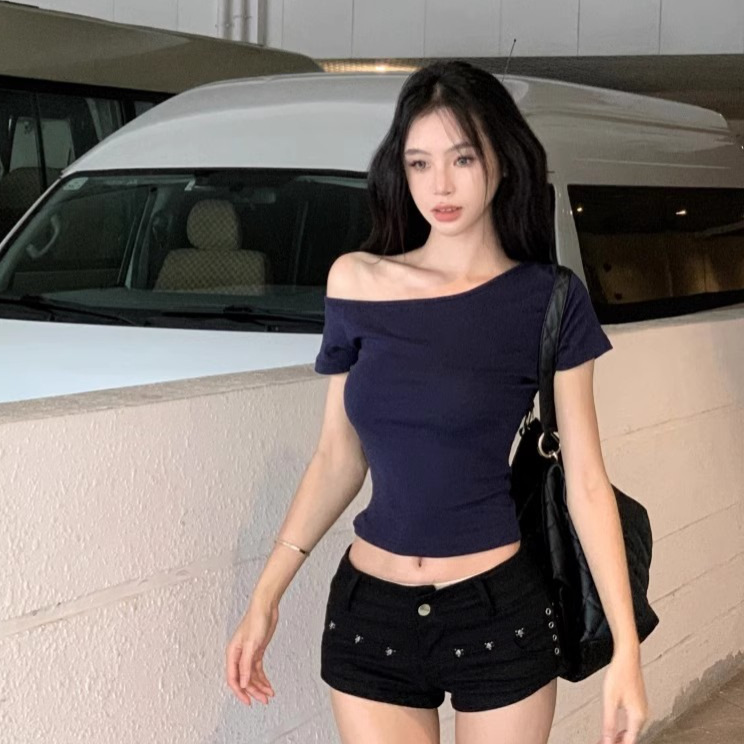 無地 Tシャツ すっきり肩見せショート丈無地カットソー