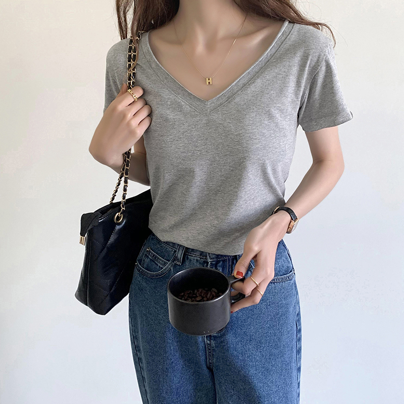 無地 Tシャツ 上質素材の洗練Vネック半袖