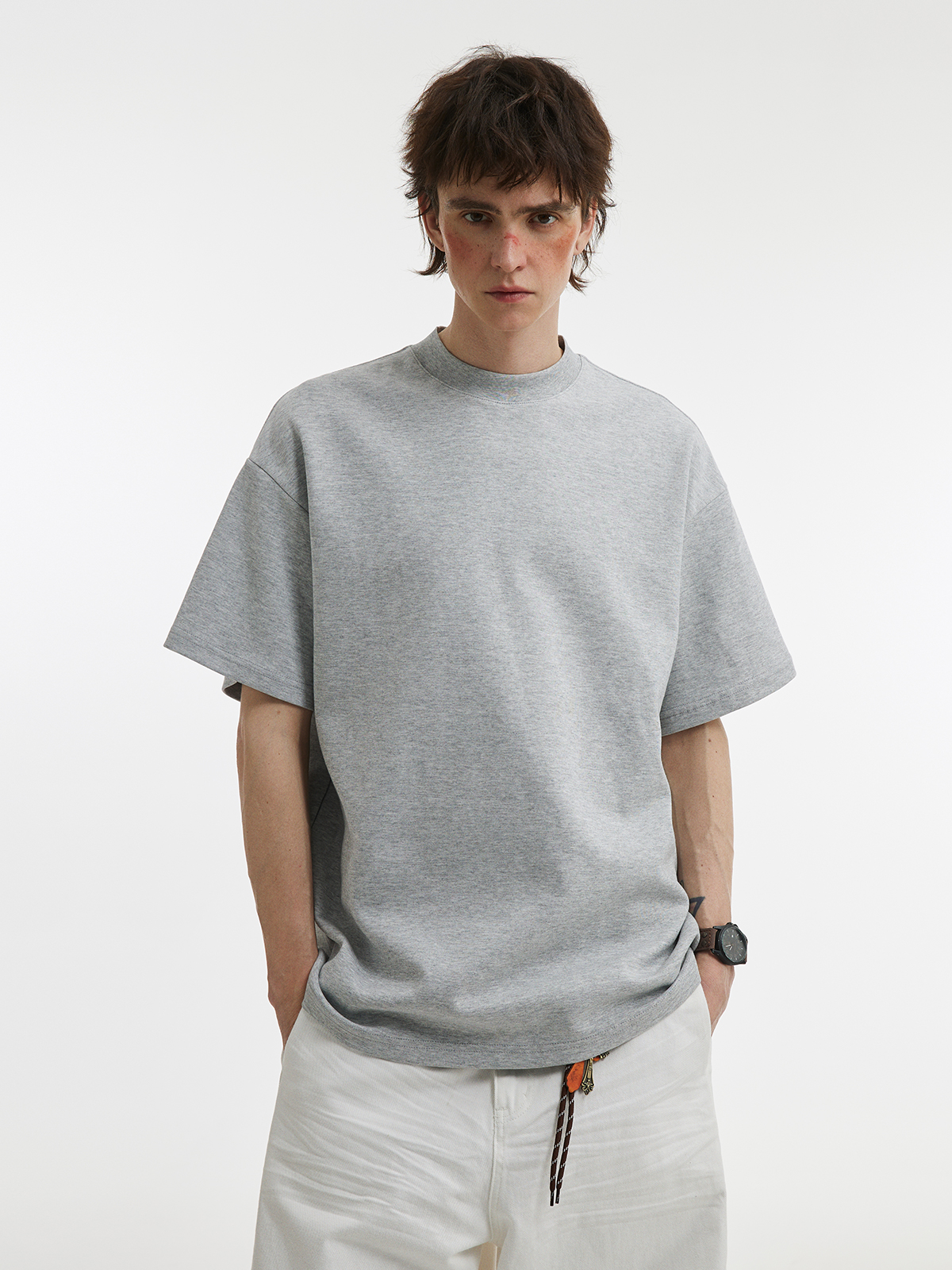 無地 Tシャツ モックネックゆったり半袖無地シャツ