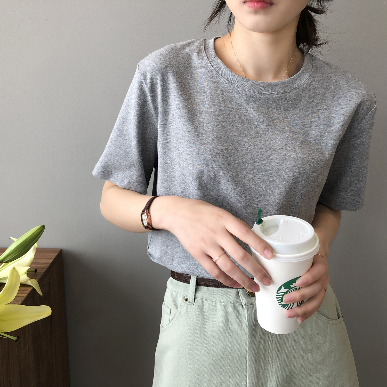 無地 シンプル美人の定番無地Tシャツ