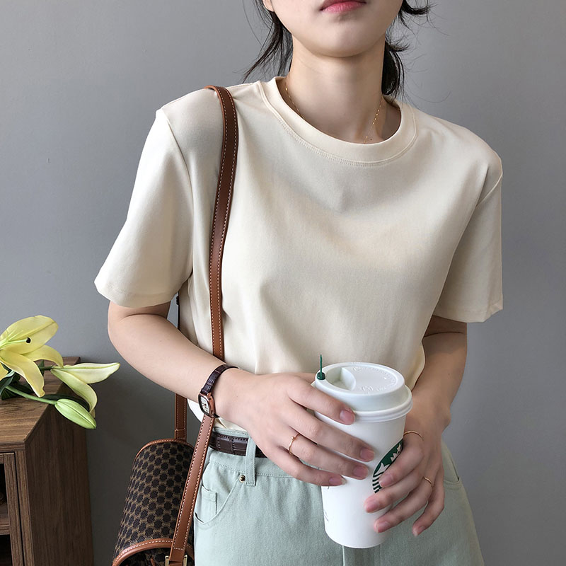 無地 シンプル美人の定番無地Tシャツ