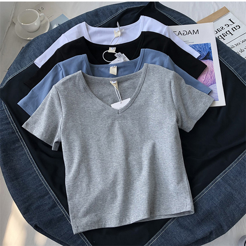 無地 Tシャツ 上品な印象の浅めVネック半袖