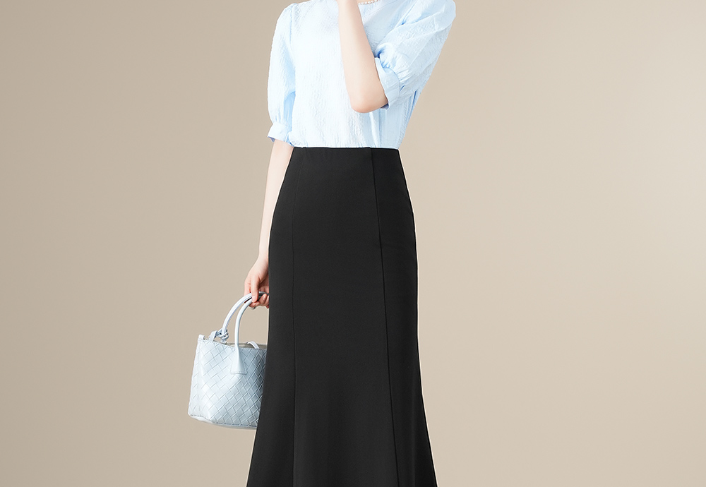 https://fulmo-img-server.com/skirtsalon/09bd99bb-b029-4cc0-9a08-aa44c90dfc30.jpg