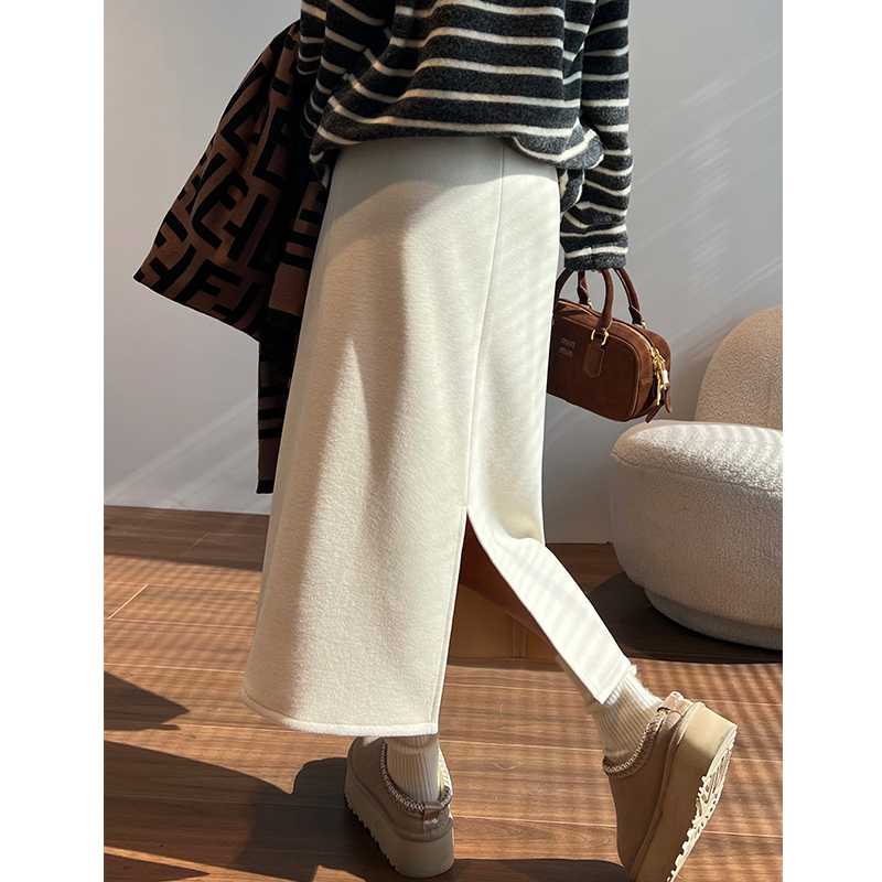 寒い季節も防寒しながらおしゃれを楽しめる！あったかロングスカートおすすめ5選