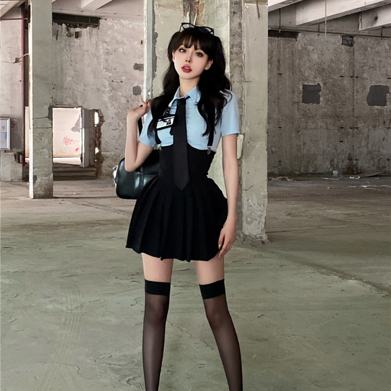 スカート 制服風サスペンダープリーツスカート
