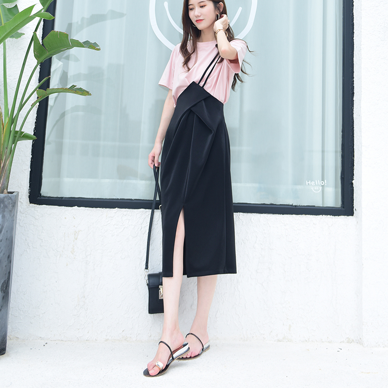 https://fulmo-img-server.com/skirtsalon/211fb15f-a4d5-4cd9-9771-0a8032d15c0d.jpg
