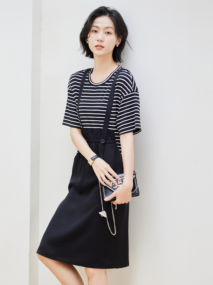 スカート すっきりシルエット サロペットスカート