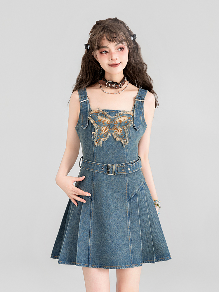 スカート 蝶々刺繍入りデニムジャンパースカート
