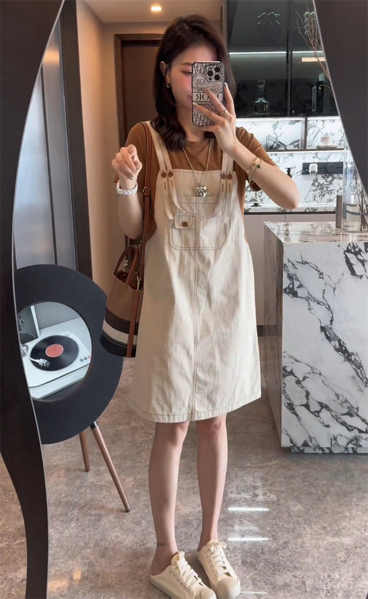 https://fulmo-img-server.com/skirtsalon/ada62814-0256-4f3a-bf80-59aa4e6c0084.jpg