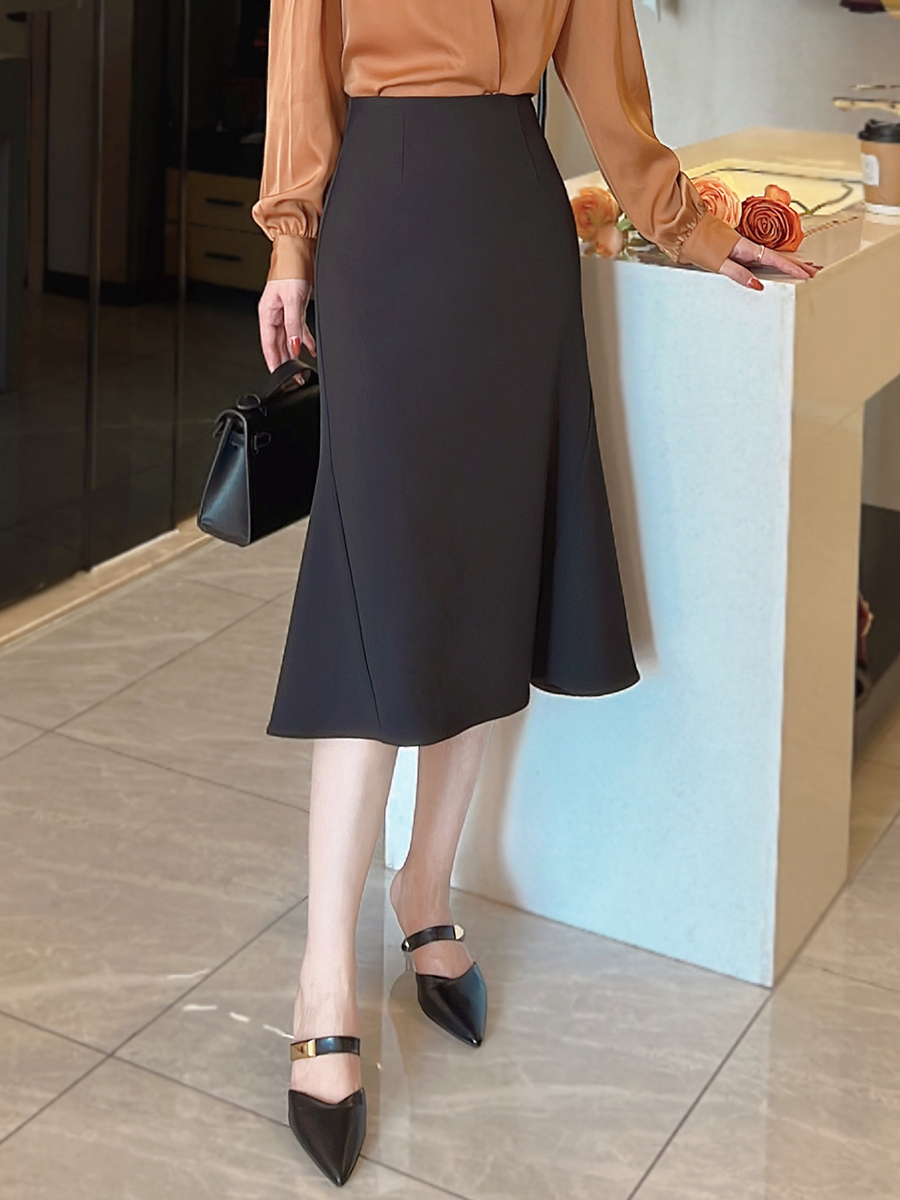 https://fulmo-img-server.com/skirtsalon/b06e8508-ba1f-4676-a996-7d52b8a6864a.jpg
