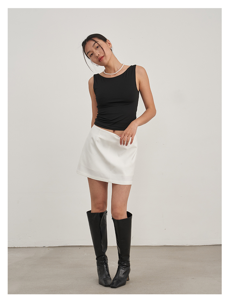 https://fulmo-img-server.com/skirtsalon/b8bd927a-54c4-434c-a1f0-24a9f8e60a97.jpg