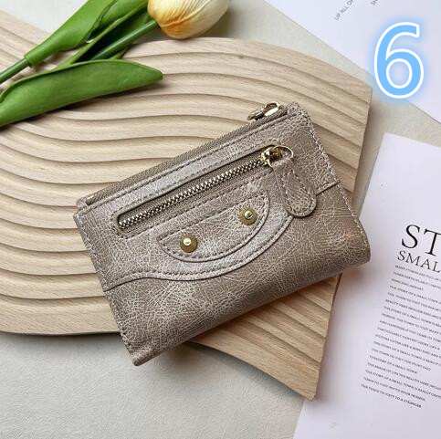 フラグメント ケース クレジットカードケース コンパクト財布 小銭入れ付き 合成皮革