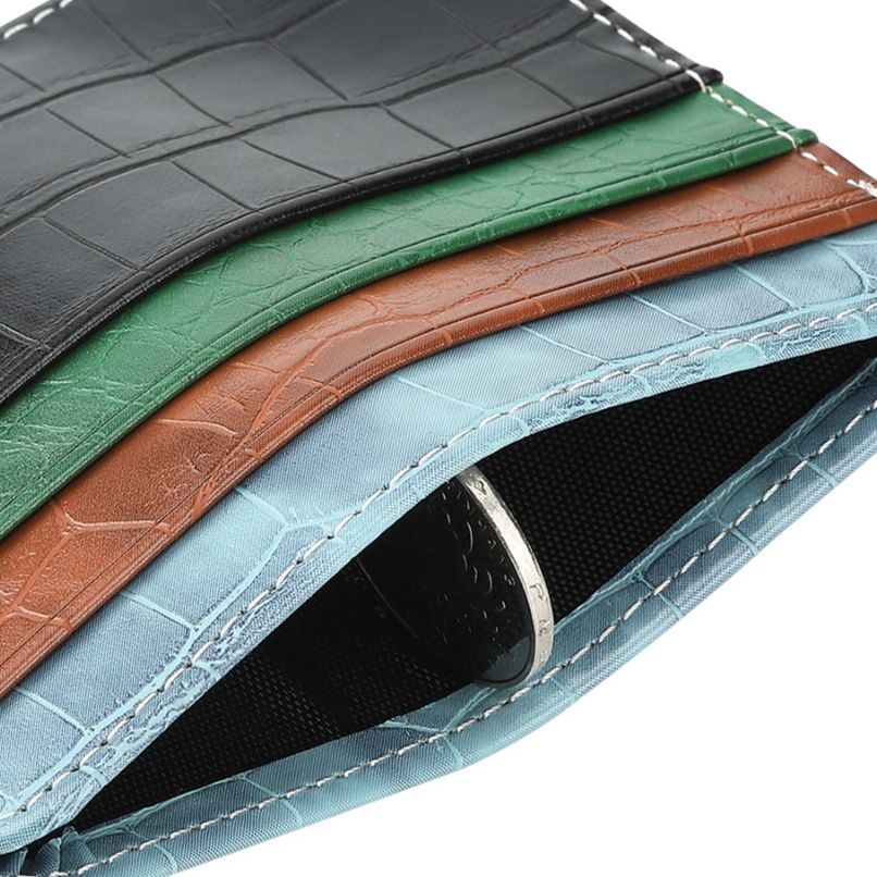 フラグメント ケース 型押しレザー調多段クレジットカードケース