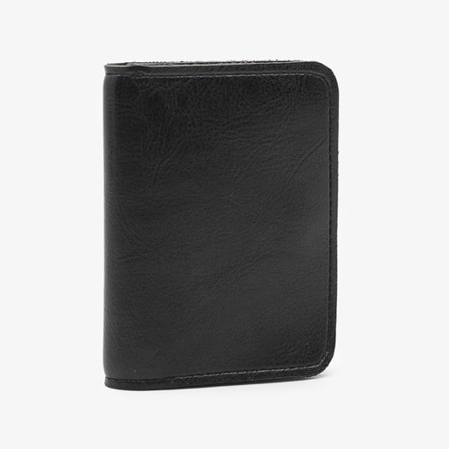 フラグメント ケース シンプル設計の薄型コンパクト名刺入れ