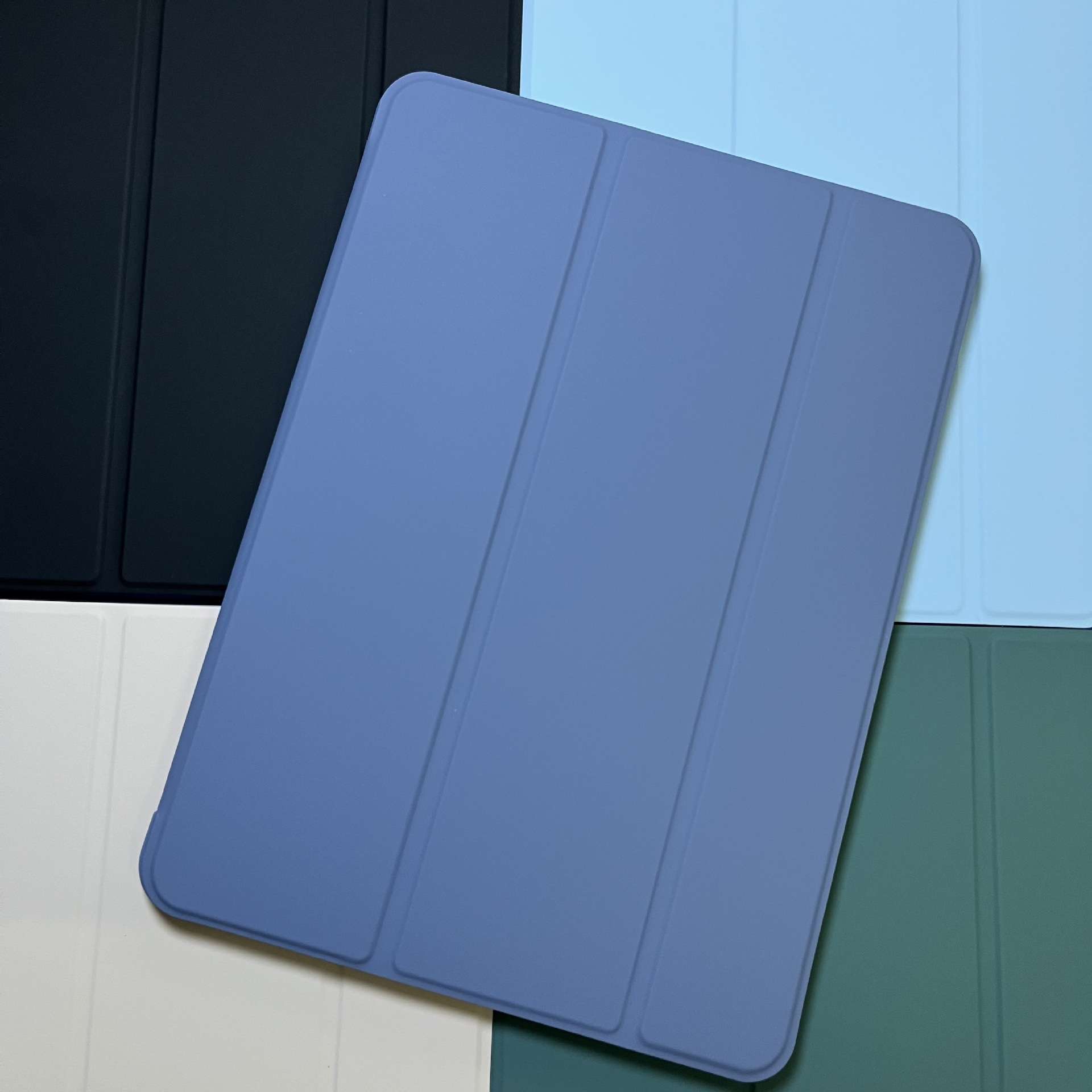 カードケース  薄型三つ折りiPad第10世代用保護カバー