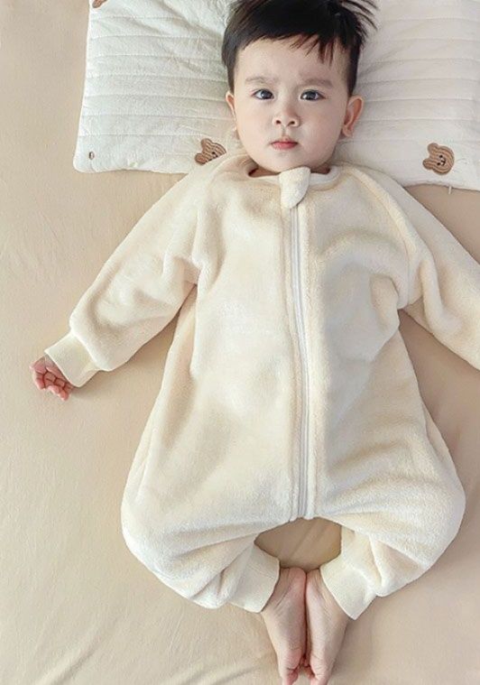 スリーパー ふんわり柔らか素材のベビー長袖スリーパー