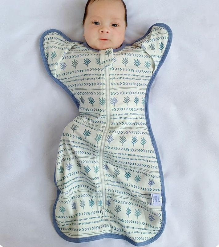 スリーパー 新生児用蝶々型おくるみスリーパー