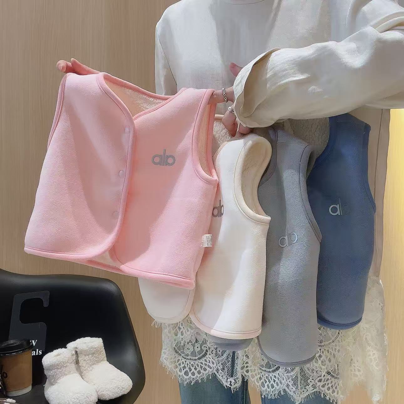 スリーパー もこもこ裏ボア付きベビー用ベスト型スリーパー