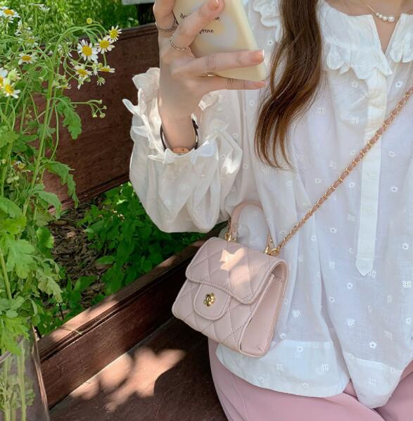 https://fulmo-img-server.com/slimshoulder/0f17f805-cb85-4414-8d94-0c9d76ce47d2.jpg