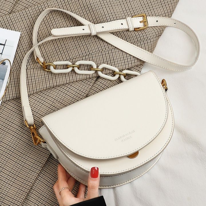 ショルダー バッグ ミニ 半月形チェーンレディースミニショルダー