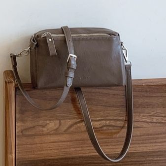 ショルダー バッグ ミニ 本革シンプルレディースミニポシェット