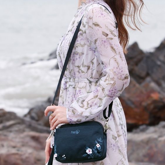 ショルダー バッグ ミニ 花刺繍 コンパクトショルダーバッグ