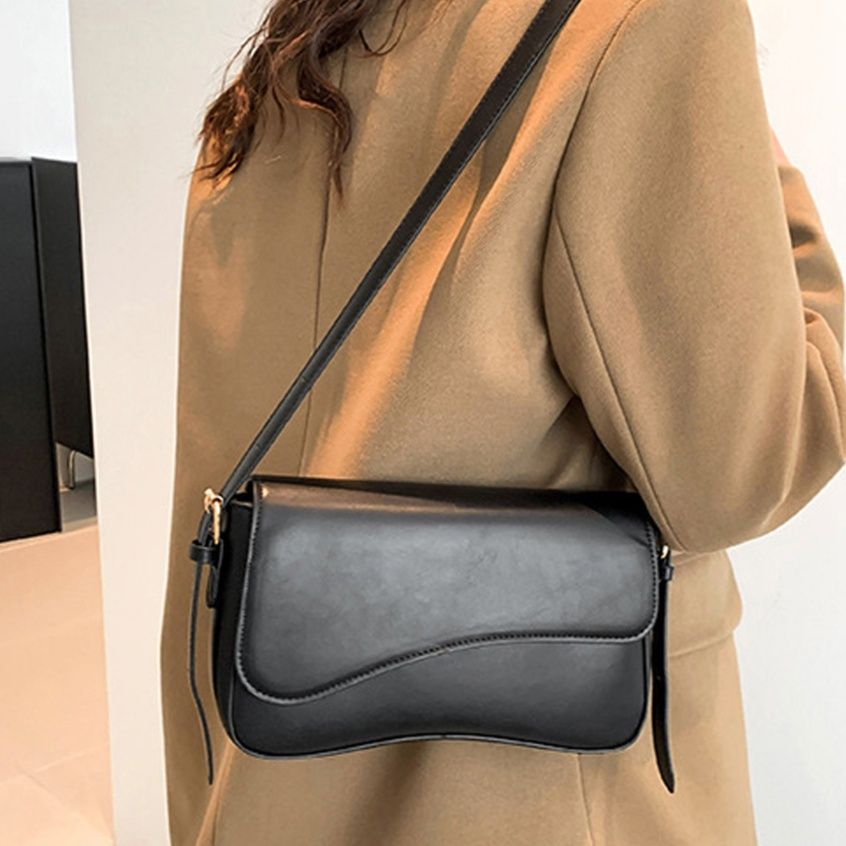 ショルダー バッグ ミニ フラップ型 斜めがけ