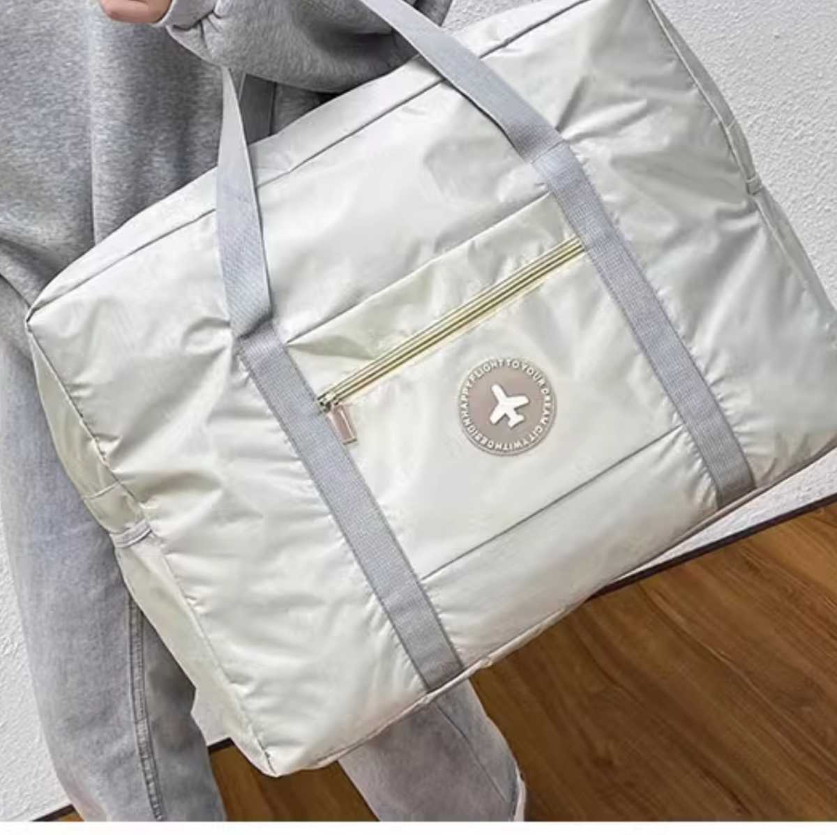 身軽でおしゃれな毎日を実現！レディースのボストンショルダーバッグで叶える快適お出かけスタイル5選