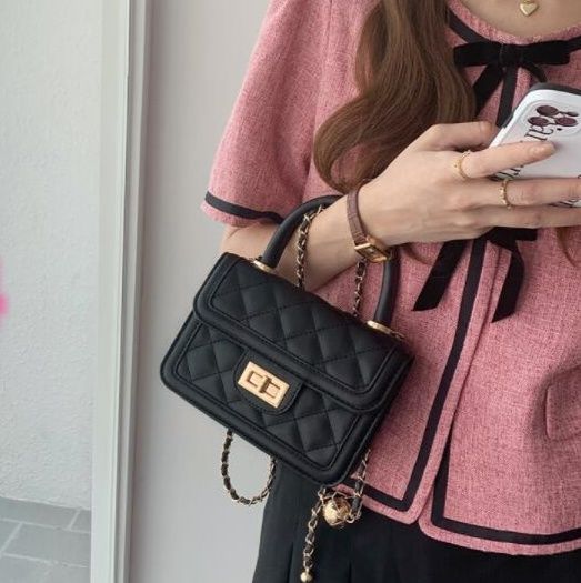 https://fulmo-img-server.com/slimshoulder/1759543605943_he6ztn3c_0i88w7i8.jpeg
