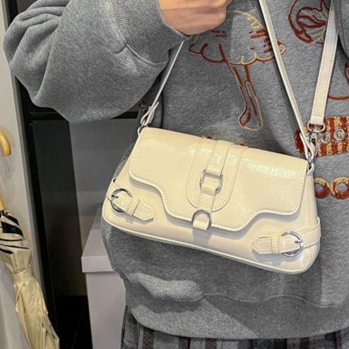 ミニ ショルダーバッグ ヴィンテージ風レザー調ベルトデザインミニバッグ