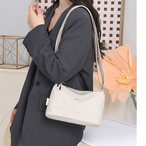 ミニ ショルダーバッグ シンプル上品ミニショルダーバッグ