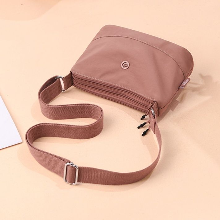 ミニ ショルダーバッグ シンプル上品ミニショルダーバッグ