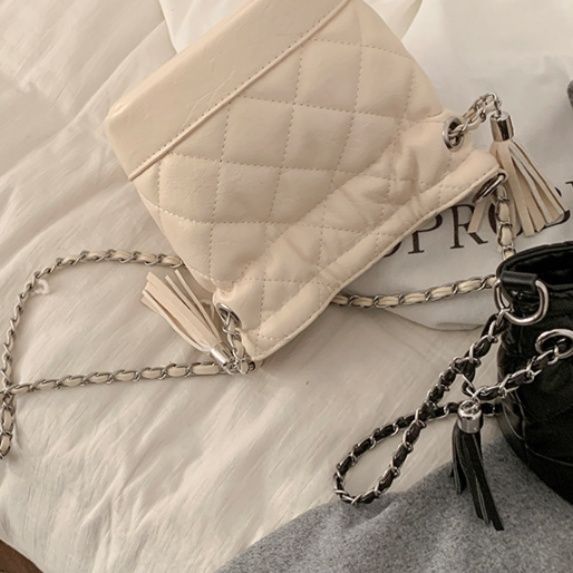 ミニ ショルダーバッグ キルティング チェーン付き レディース