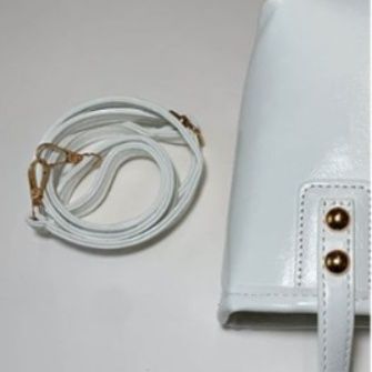 ミニ ショルダーバッグレディース  二通り 光沢合皮 韓国風 上品 鞄