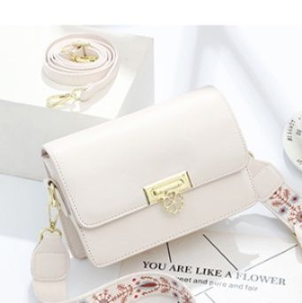 ミニ ショルダーバッグ レディース　花モチーフ金具付き配色