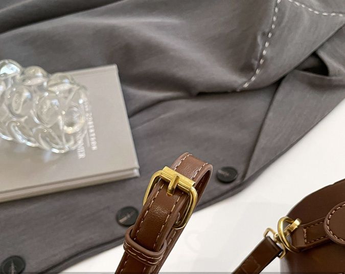 ミニ ショルダーバッグ 丸型フォルムレディース